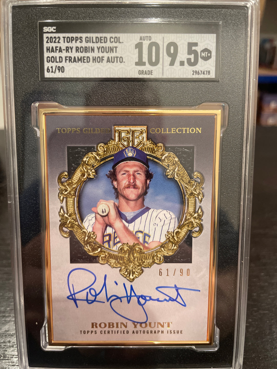 Robin Yount 2022 Topps Gilded Collection Gold Frame Hall of Fame Autographs, 61/90, SGC 9.5 Gem Mint