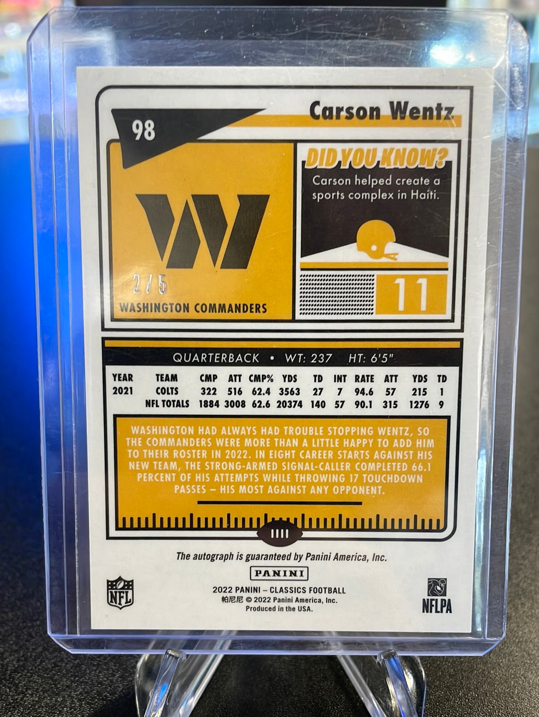 Carson Wentz 2022 Panini Classics Gold Autograph, 2/5