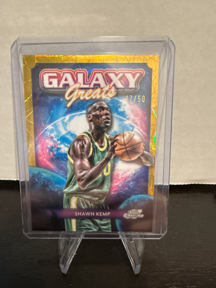 Shawn Kemp 2023-2024 Topps Chrome Galaxy Greats Gold Lazer, 17/50