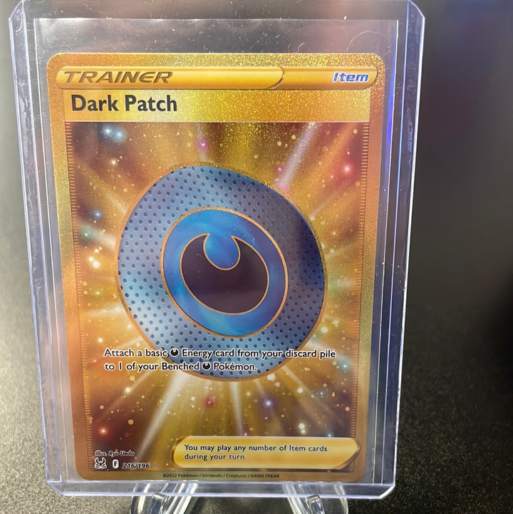 Pokemon TCG 2022 Dark Patch Gold Trainer Lost Origin Secret Rare, 216/196