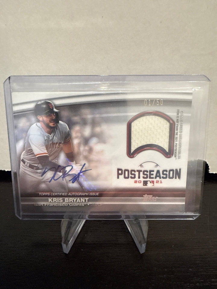 Kris Bryant 2022 Topps Series One Postseason Performance Auto Relic Gold, 01/50